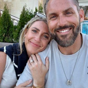 Rachelle and Clayton smiling together